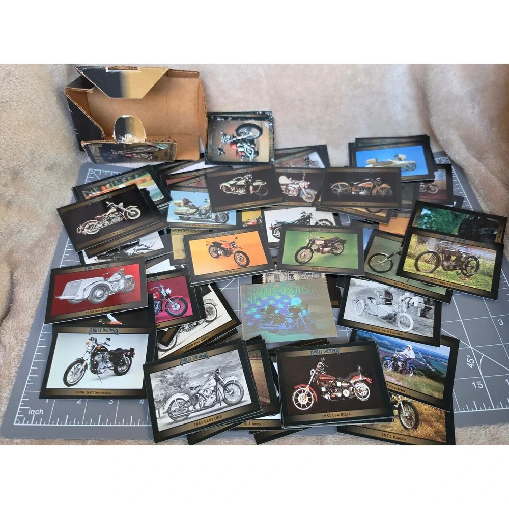 Vintage 1992 Harley-Davidson Series I Factory Set 100 Collector Cards Hologram